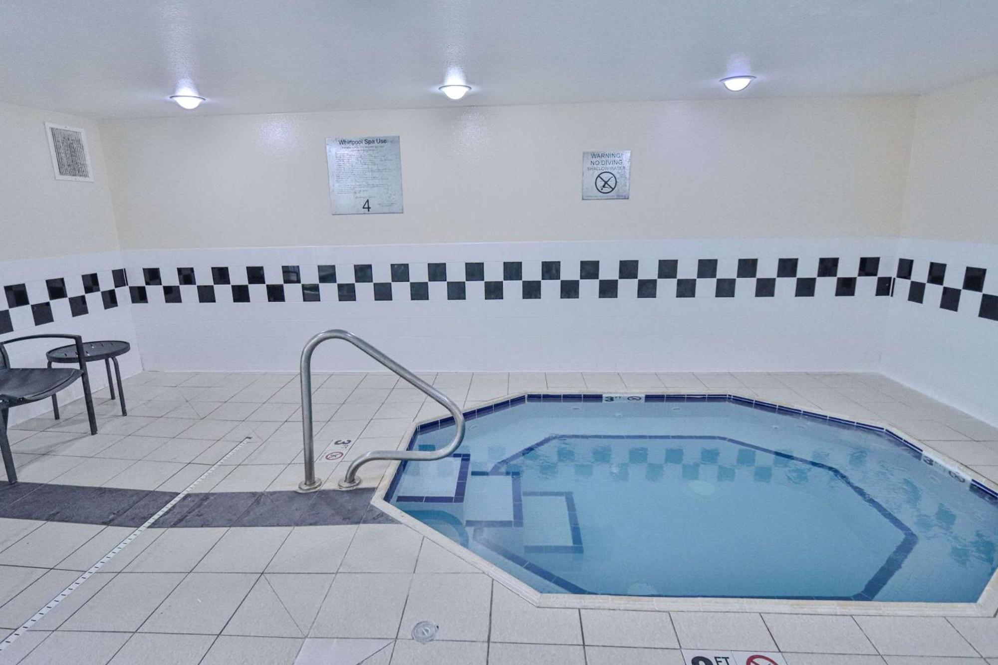 Comfort Inn & Suites Westfield Esterno foto
