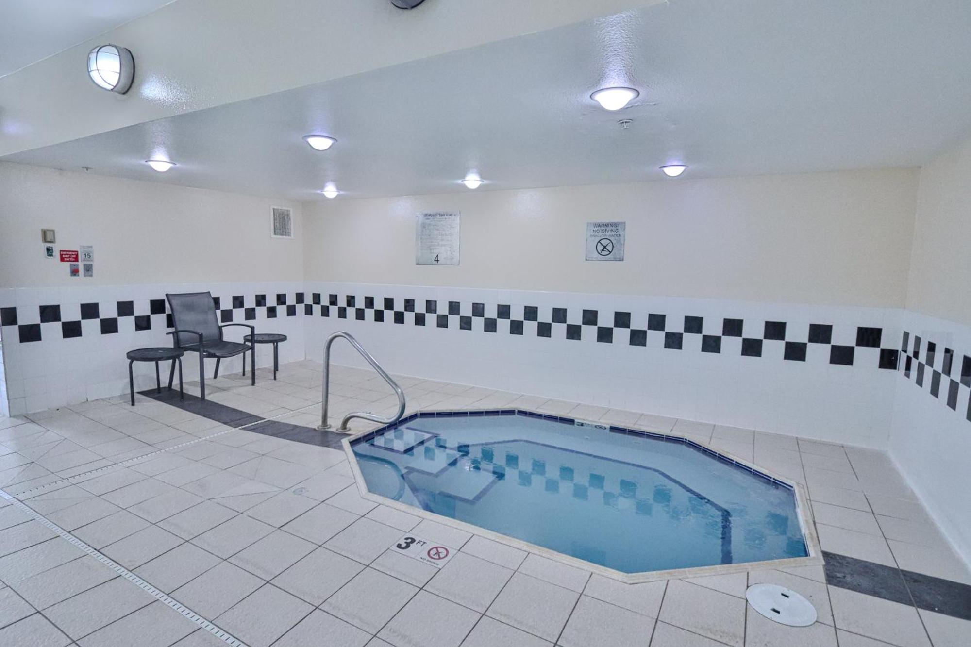 Comfort Inn & Suites Westfield Esterno foto