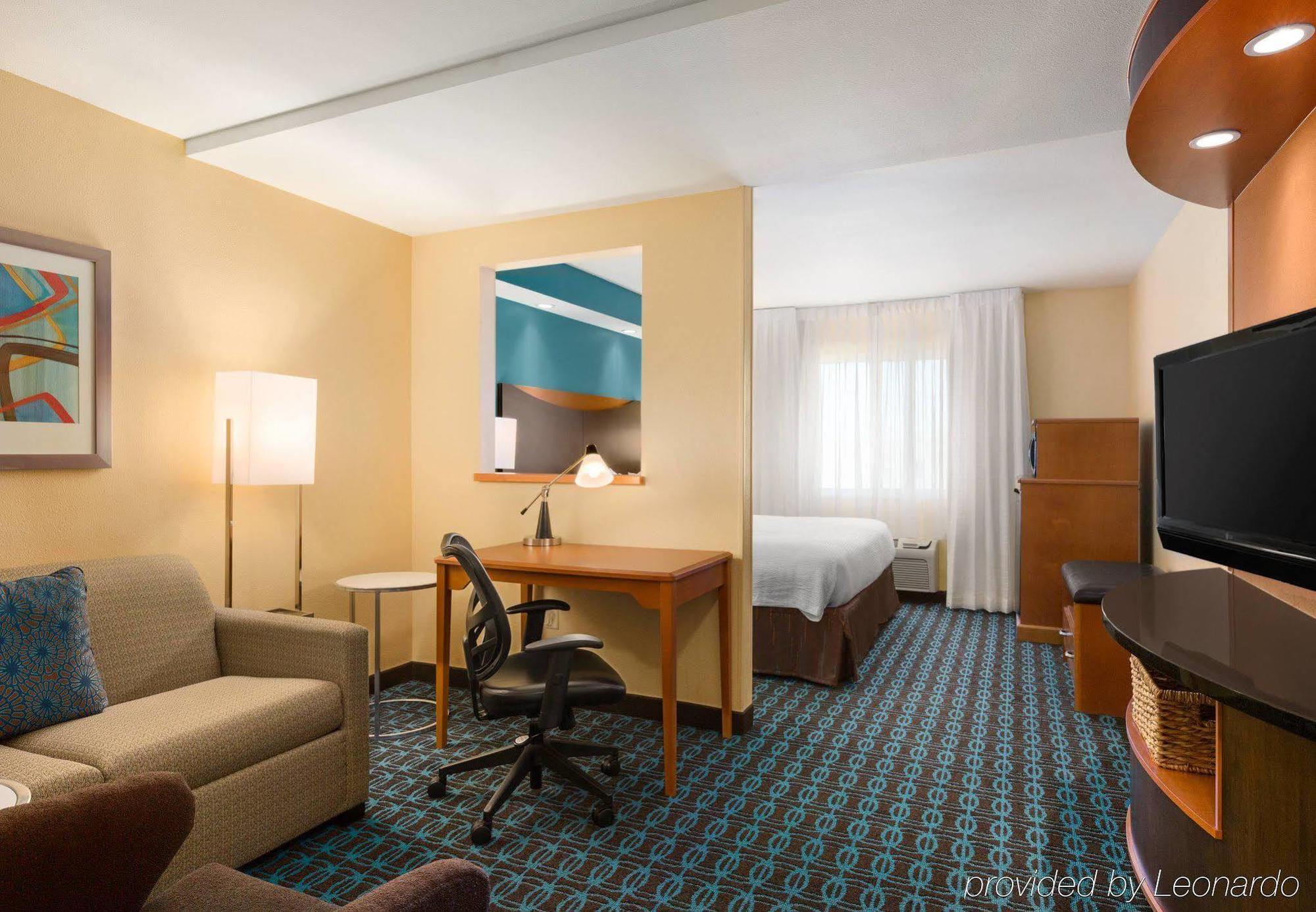 Comfort Inn & Suites Westfield Esterno foto