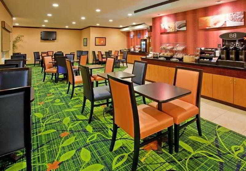 Comfort Inn & Suites Westfield Esterno foto